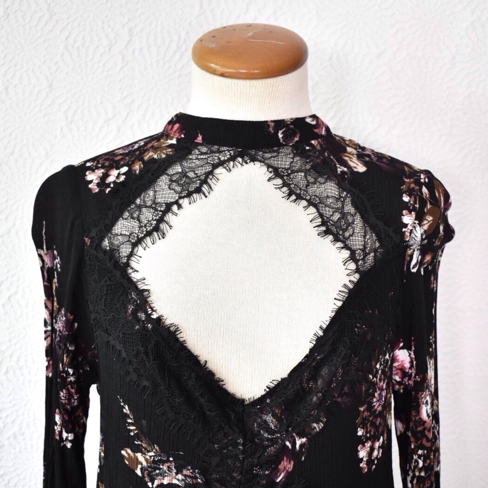Gypsies & Moondust Black Floral Tunic Top